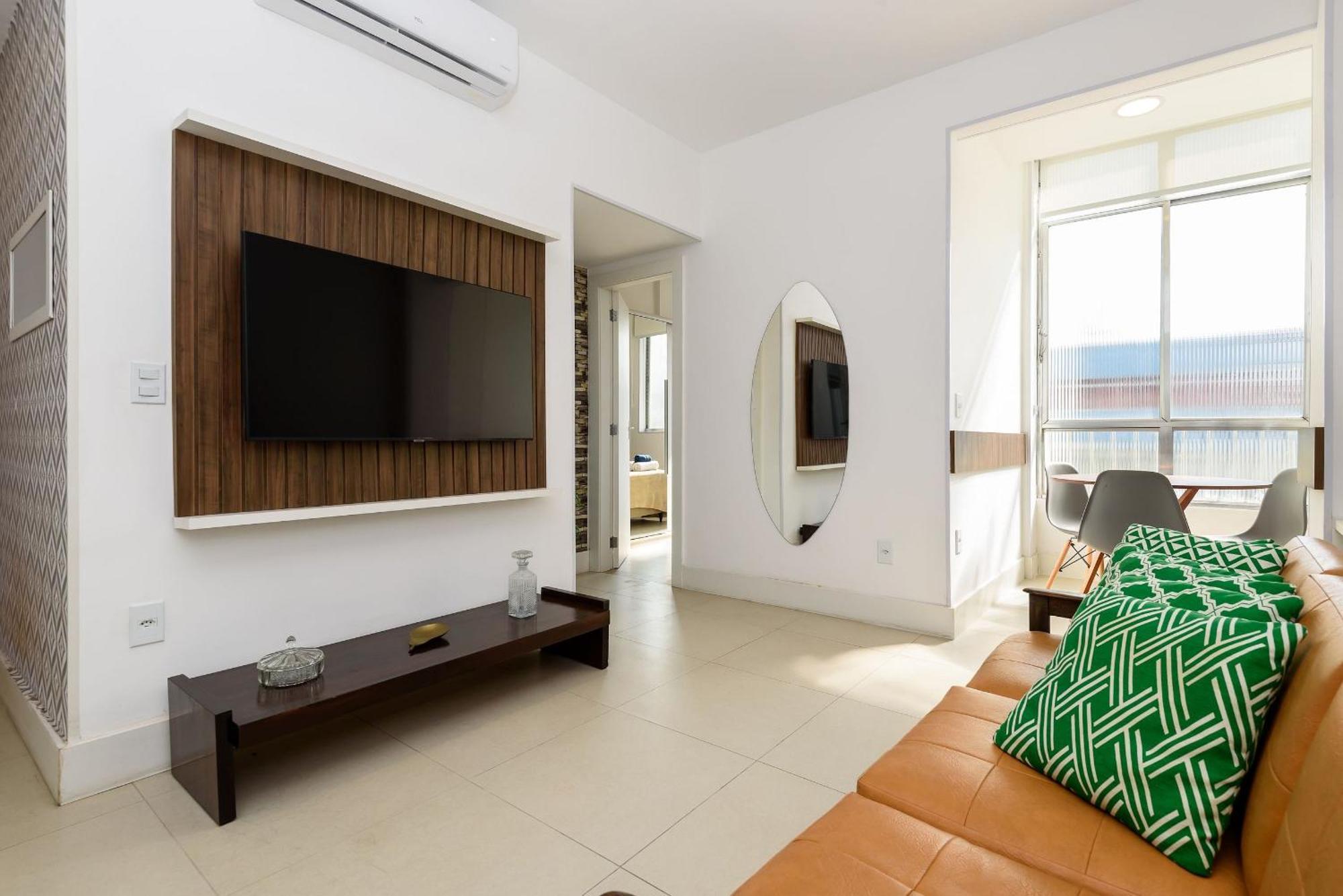 Apartamento 1qto A 120m Da De Copacabana | Nsc 1229/1201 *